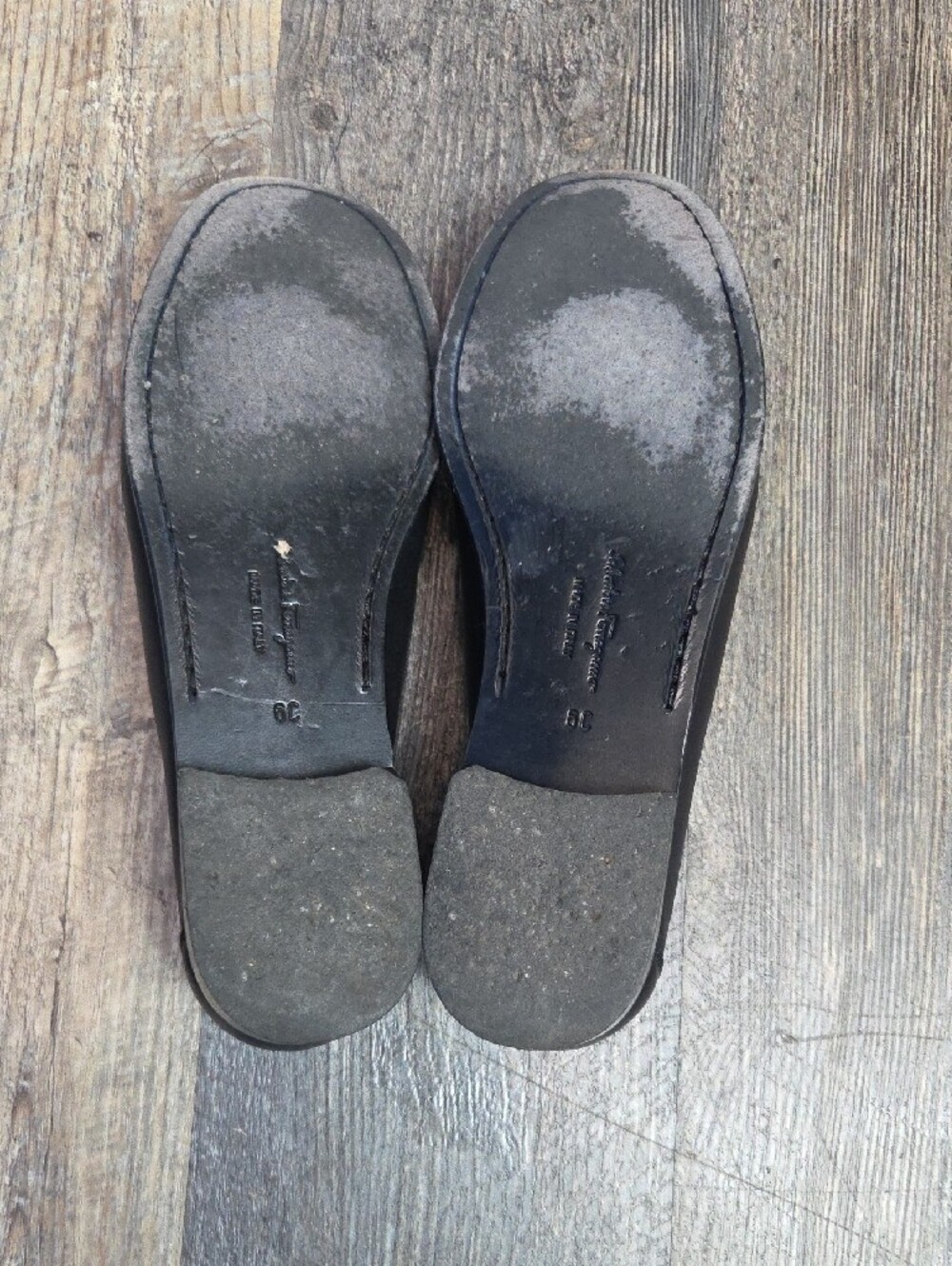 Salvatore Ferragamo Black Leather Women's Loafers with Gold Bit - Picture 6 of 9